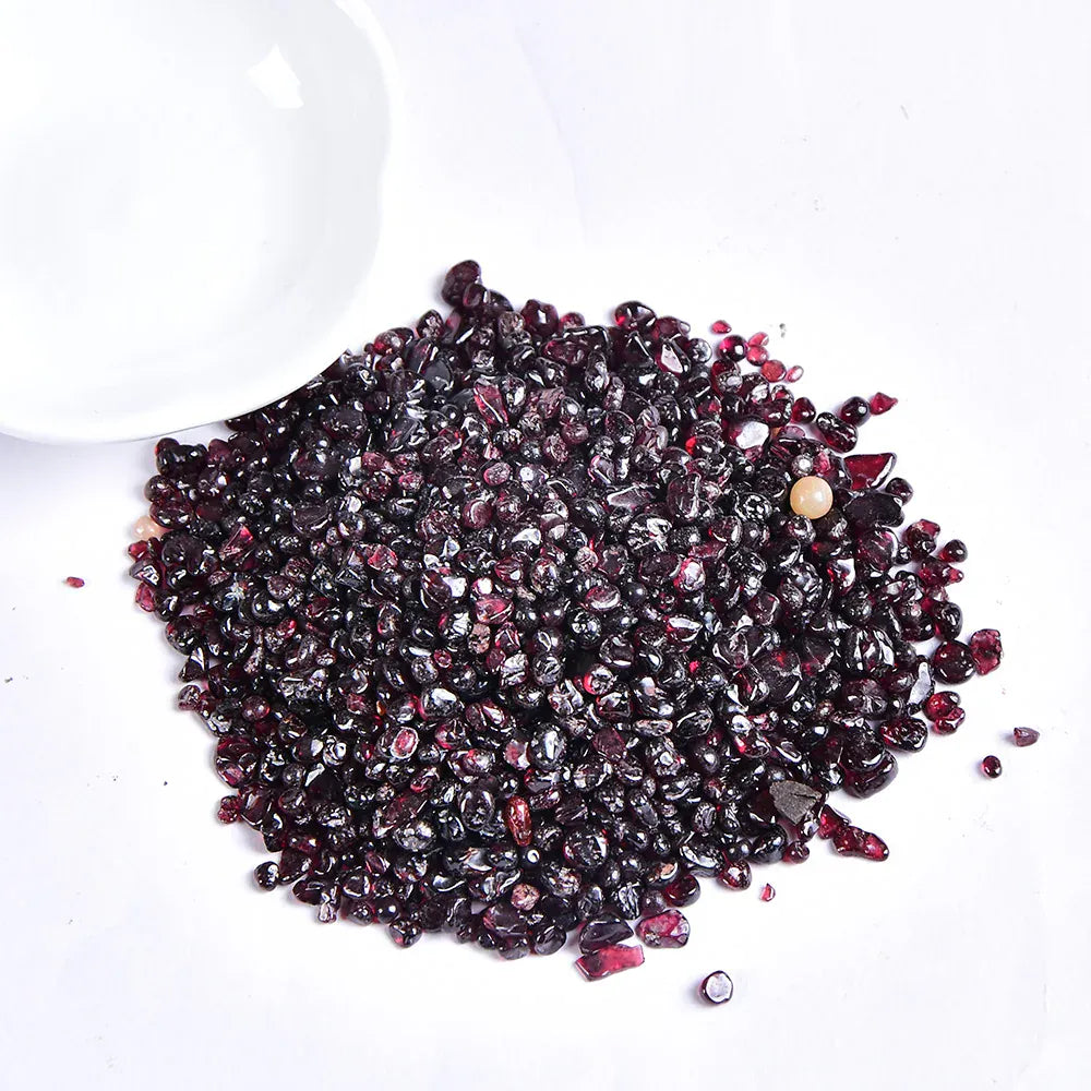 100g Natural Crystal Gravel Specimen Polished Rose Quartz Home Decor Colorful for Aquarium Healing Energy Stone Rock Mineral Garnet Crystal + Quartz