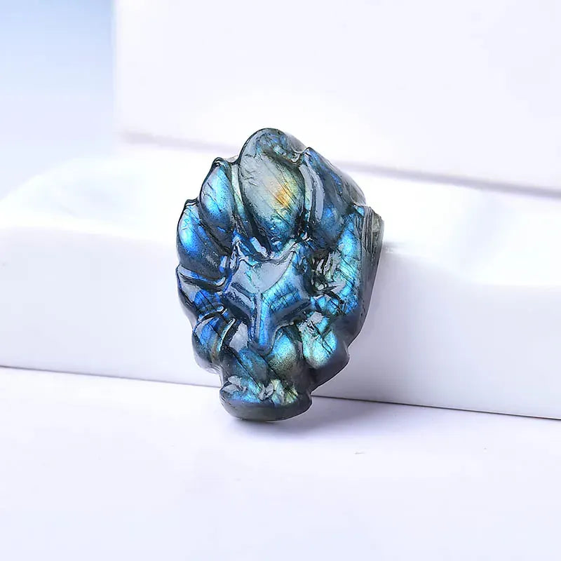 1PC Natural Crystal Labradorite Handb Carved Snake Butterfky Nine-Tailed Fox Healing Stone Animals Figurine For Home Decoration Nine-Tailed Fox / 1Pc Crystal + Quartz