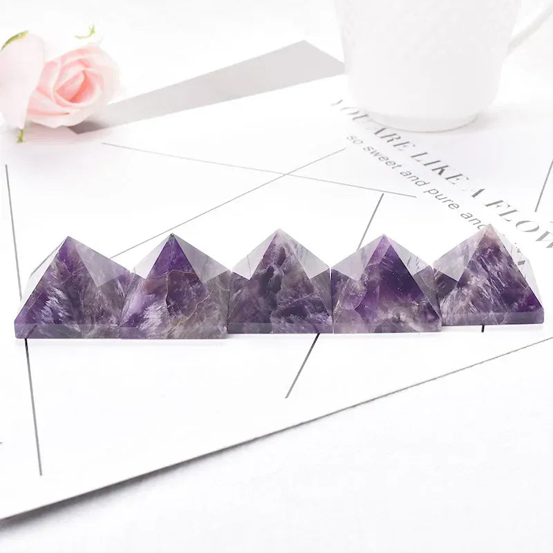 Natural Crystal Pyramid Quartz Amethyst Reiki Healing Stone Chakra Reiki Meditation Crystal Point Home Decor Crafts Of Stone