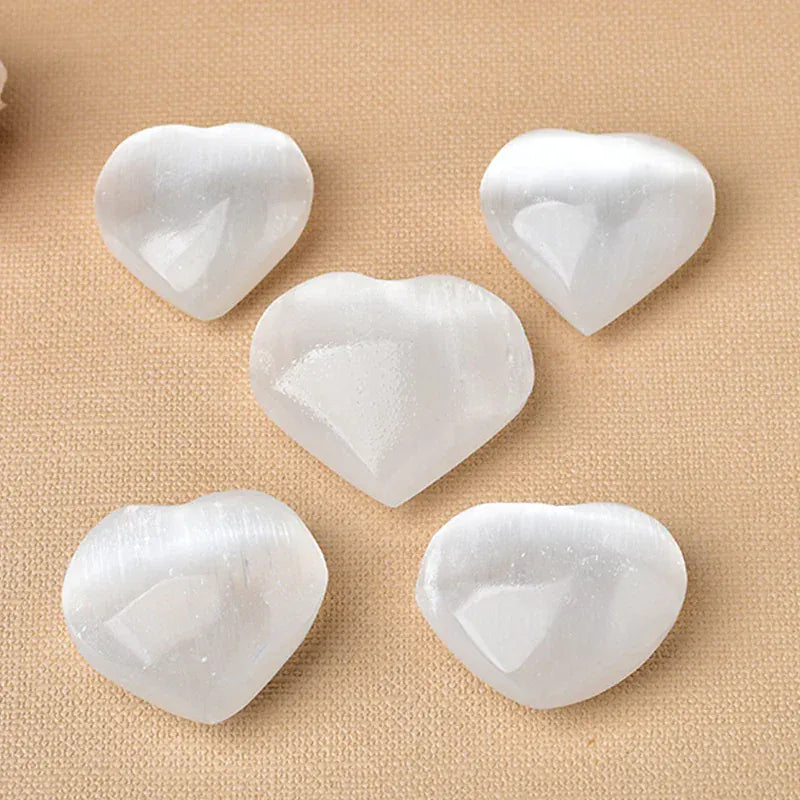 Natural Selenite Heart Shaped Hand Carved Polished Love Crystal Reiki Healing Stone Souvenir Home Decoration Collectible Gift