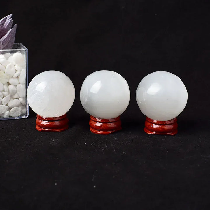 4cm Natural Crystal Selenite Polished Ball Reiki Healing Stone Home Decoration Energy Gemstone Ball Mineral Meditation Ornament