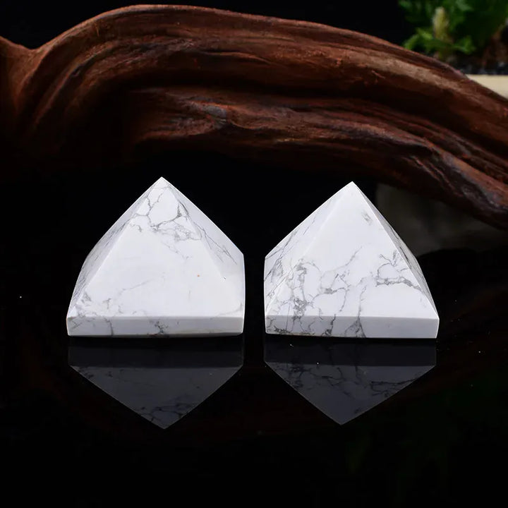 1Pc Natural Howlite Polished Crystal Pyramid Healing Stone White Turquoise Tower Meditation Simple Ornaments For Home Decoration
