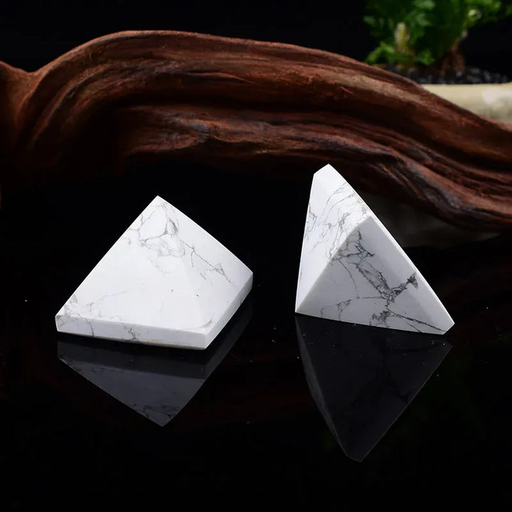 1Pc Natural Howlite Polished Crystal Pyramid Healing Stone White Turquoise Tower Meditation Simple Ornaments For Home Decoration