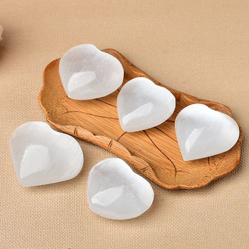 Natural Selenite Heart Shaped Hand Carved Polished Love Crystal Reiki Healing Stone Souvenir Home Decoration Collectible Gift
