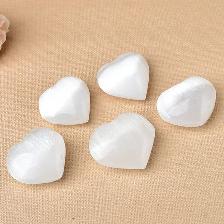 Natural Selenite Heart Shaped Hand Carved Polished Love Crystal Reiki Healing Stone Souvenir Home Decoration Collectible Gift