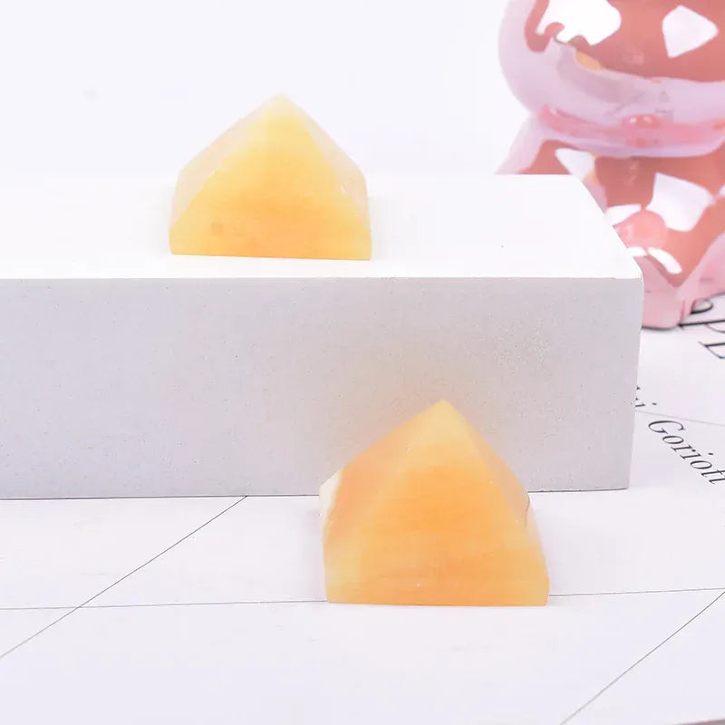 1Pc Natural Yellow Aventurine Polished Crystal Pyramid Healing Stone Energy Crystal Tower For Home Decoration Mineral Gift