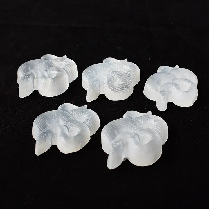 Natural Crystal Selenite Stone Snake Animal Mineral Specimen Crystal Crafts Lucky Items Feng Shui Collection Home Decor Gift