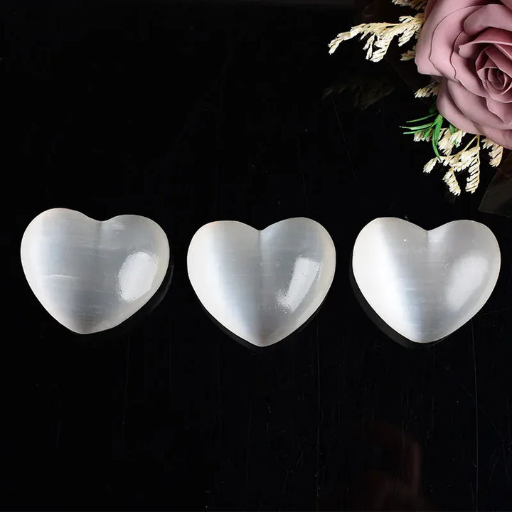 1Pc Natural Selenite Polished Heart Shape Crystal Ornaments Healing Stone Reiki White Gypsum Simple For Home Decoration Gifts
