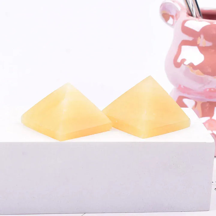 1Pc Natural Yellow Aventurine Polished Crystal Pyramid Healing Stone Energy Crystal Tower For Home Decoration Mineral Gift