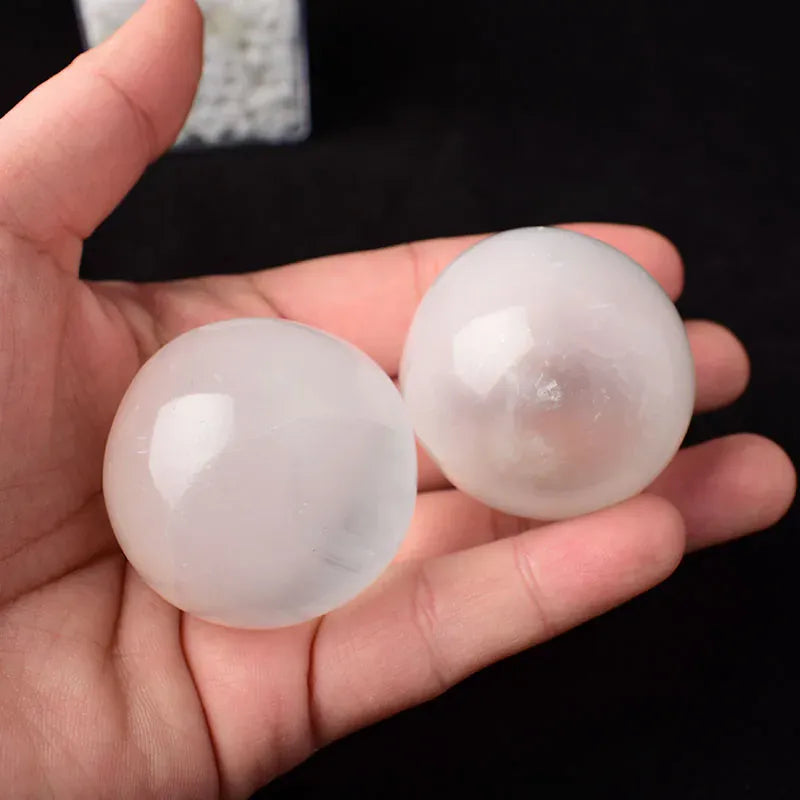 4cm Natural Crystal Selenite Polished Ball Reiki Healing Stone Home Decoration Energy Gemstone Ball Mineral Meditation Ornament