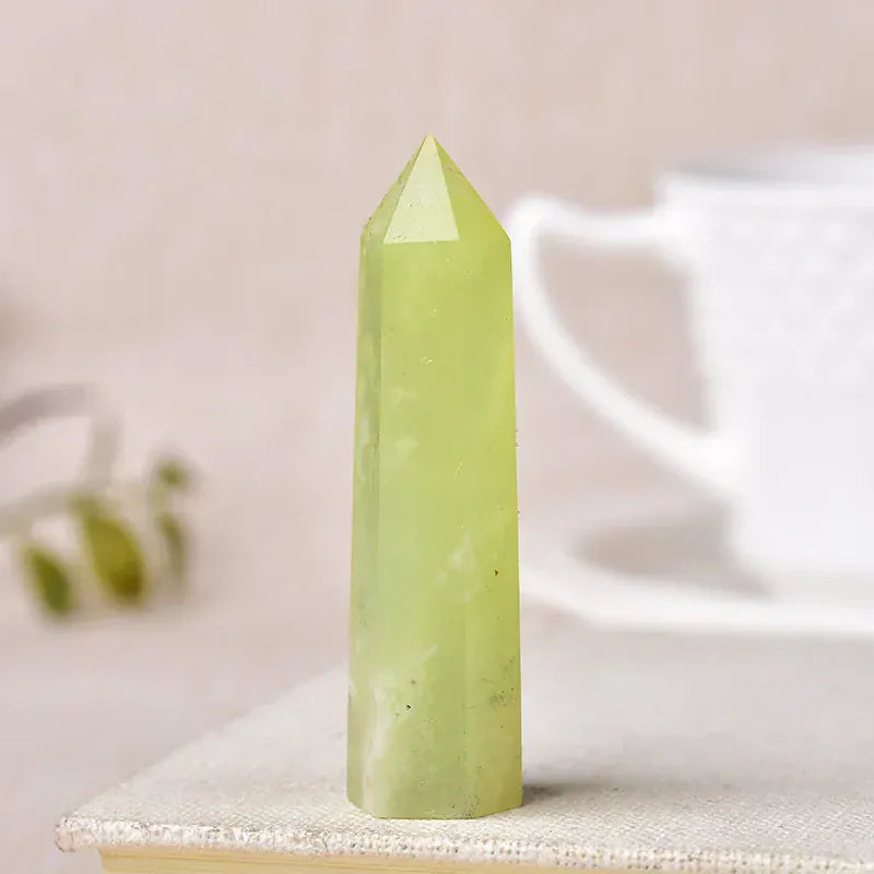 Light green jade Crystal Point Tower Light green jade / 70-80mm Crystal + Quartz