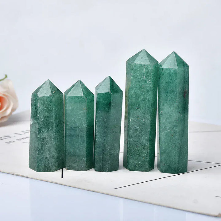Natural Green Strawberry Crystal Point Healing Stone Hexagonal Prisms 50-80mm Obelisk Wand Treatment Ornaments Stone DIY Gift Crystal And Quartz