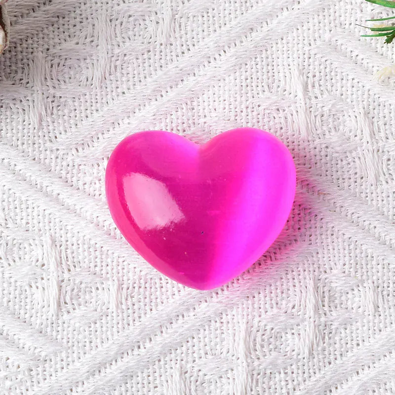 Natural Selenite Heart Shaped Electroplate Aura Colorful Selenite Love Crystal Reiki Healing Stone Souvenir For Home Decoration Red Selenite Crystal + Quartz