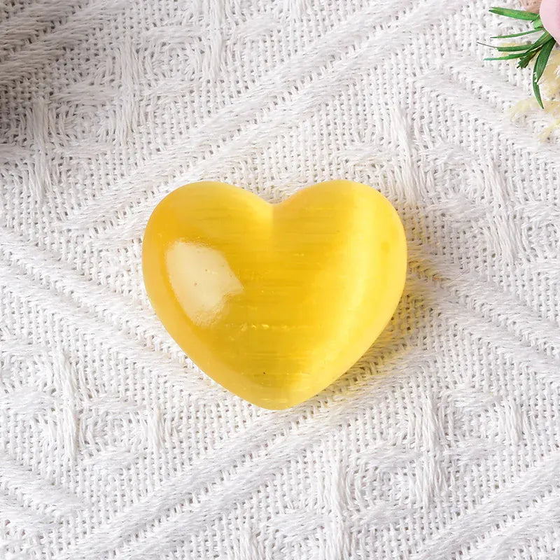 Natural Selenite Heart Shaped Electroplate Aura Colorful Selenite Love Crystal Reiki Healing Stone Souvenir For Home Decoration Yellow Selenite Crystal + Quartz